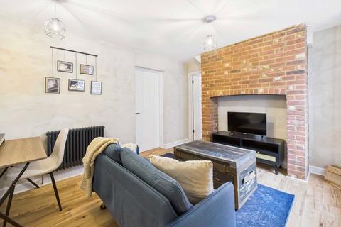 undefined, Dame Alice Street, Bedford, Bedfordshire, MK40