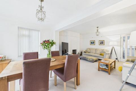 undefined, Terringes Avenue, Worthing, BN13