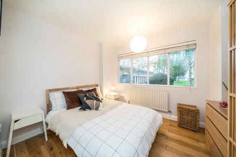 undefined, Streatham Hill, London SW2