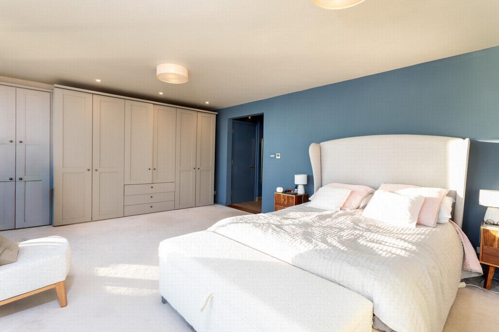 Principal bedroom