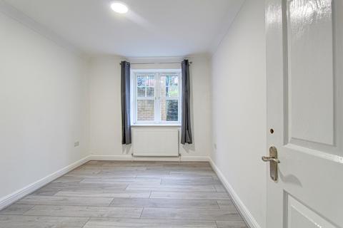 undefined, Avondale Road, South Croydon, CR2