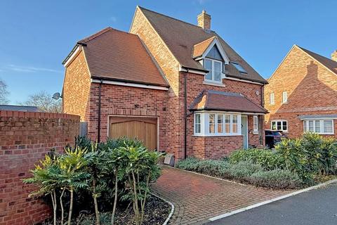 3 bedroom detached house to rent, Martins Lane, Wallingford OX10