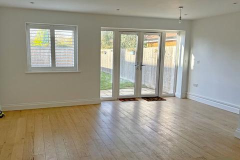 3 bedroom detached house to rent, Martins Lane, Wallingford OX10