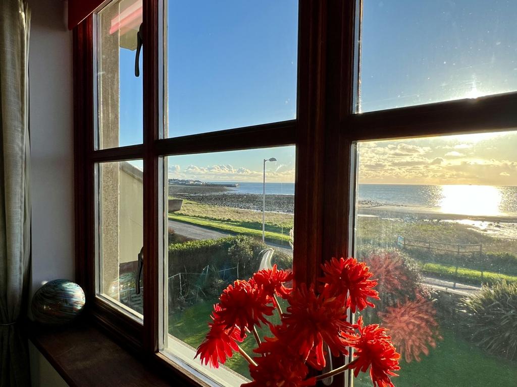 Hawthorn House, Second Sands, Port William - Willi