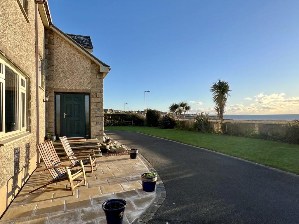 Hawthorn House, Second Sands, Port William - Willi