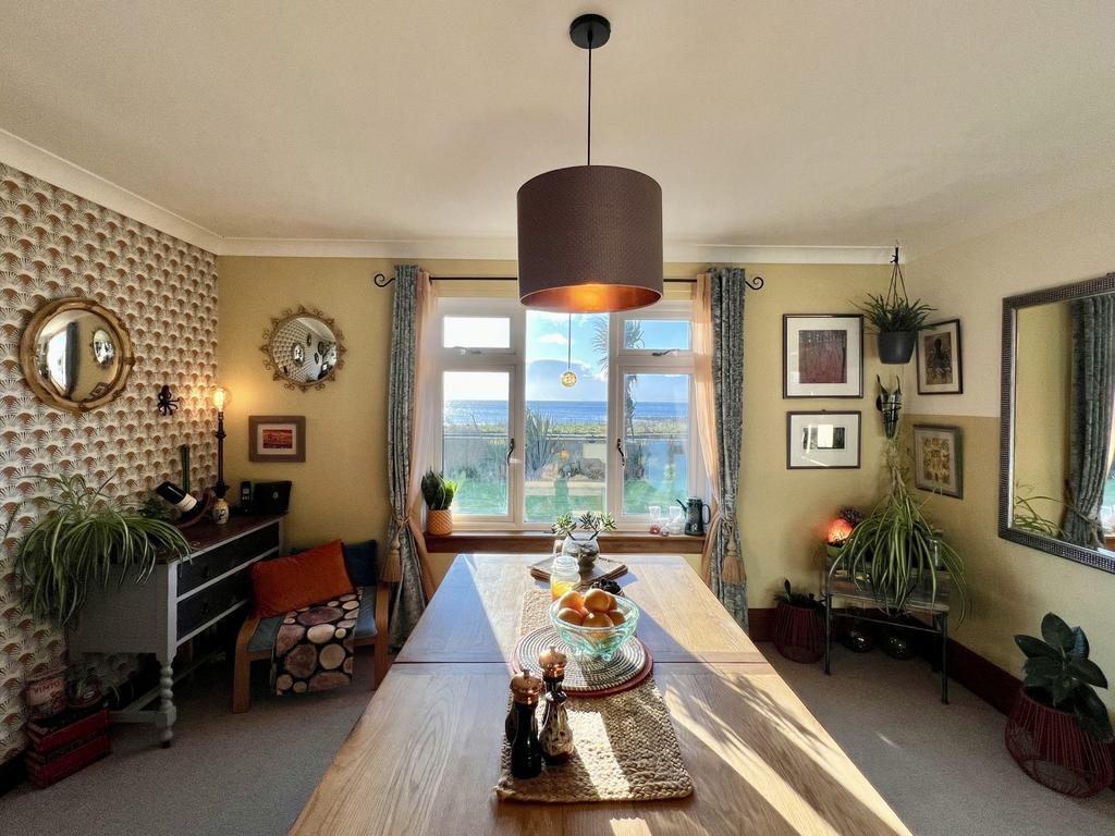 Hawthorn House, Second Sands, Port William - Willi