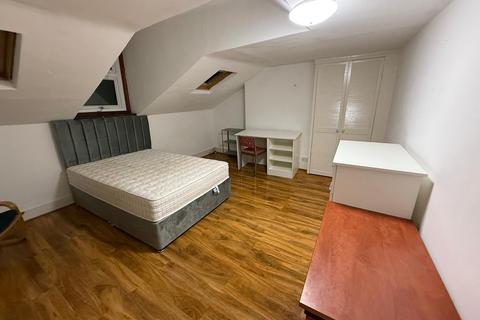 undefined, 24 Shenley Road London SE5 8NN