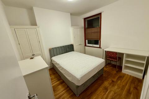 undefined, 24 Shenley Road London SE5 8NN