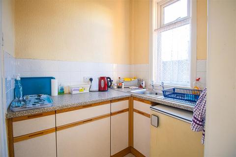 undefined, 3-Bed End-Terraced House to Let on Blackpool Road, Preston