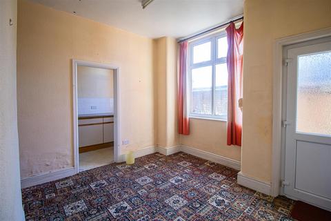 3 bedroom end of terrace house to rent, 3-Bed End-Terraced House to Let on Blackpool Road, Preston