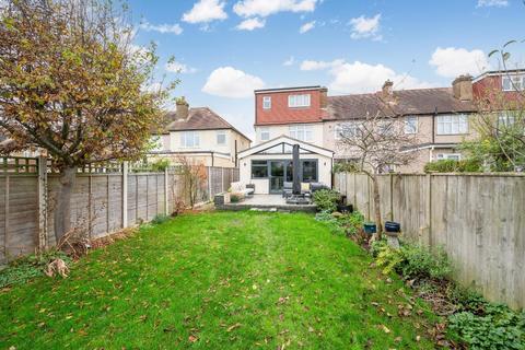 4 bedroom end of terrace house for sale, Bridgewood Road, Worcester Park