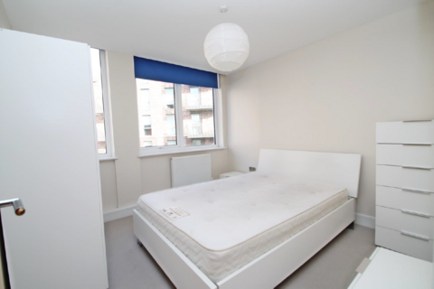 2 bedroom flat to rent, Harrow HA1