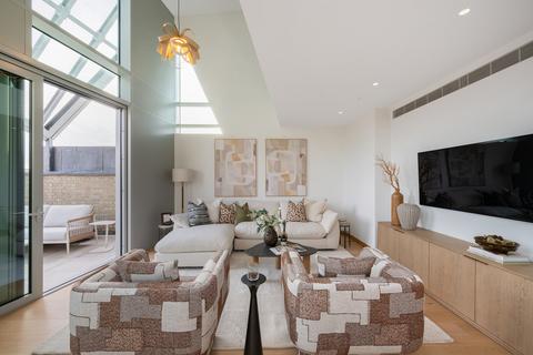 3 bedroom penthouse for sale, Betterton Street, London, WC2H