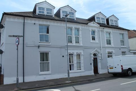 Studio to rent, 89 Copnor Road, Portsmouth, PO3