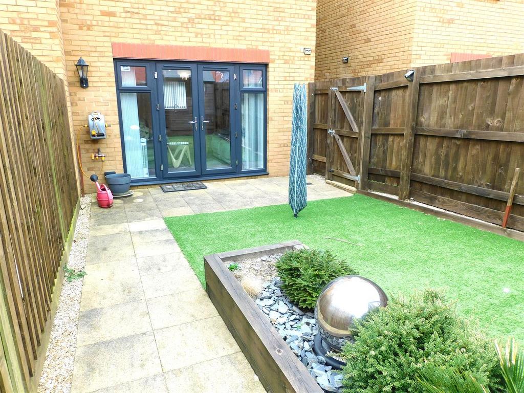 85 sw garden2.JPG
