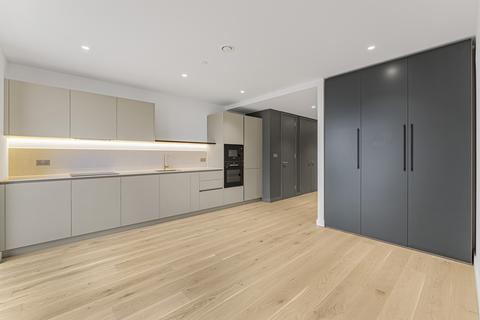 undefined, Peninsula Gardens, Greenwich Peninsula, London, SE10