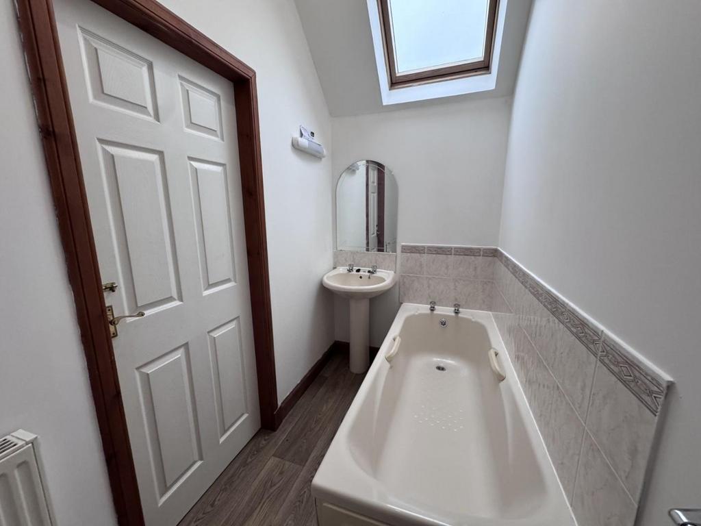 Bedroom One Ensuite