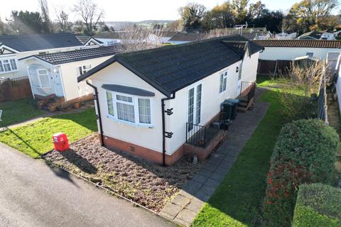 2 bedroom park home for sale, Grosvenor Avenue, Kings Langley WD4