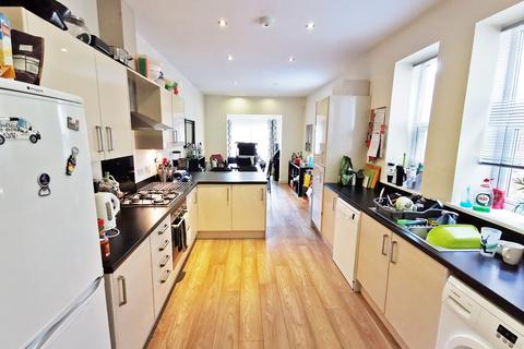 1 bedroom in a house share to rent, Heathfield Road, Heath, Cardiff