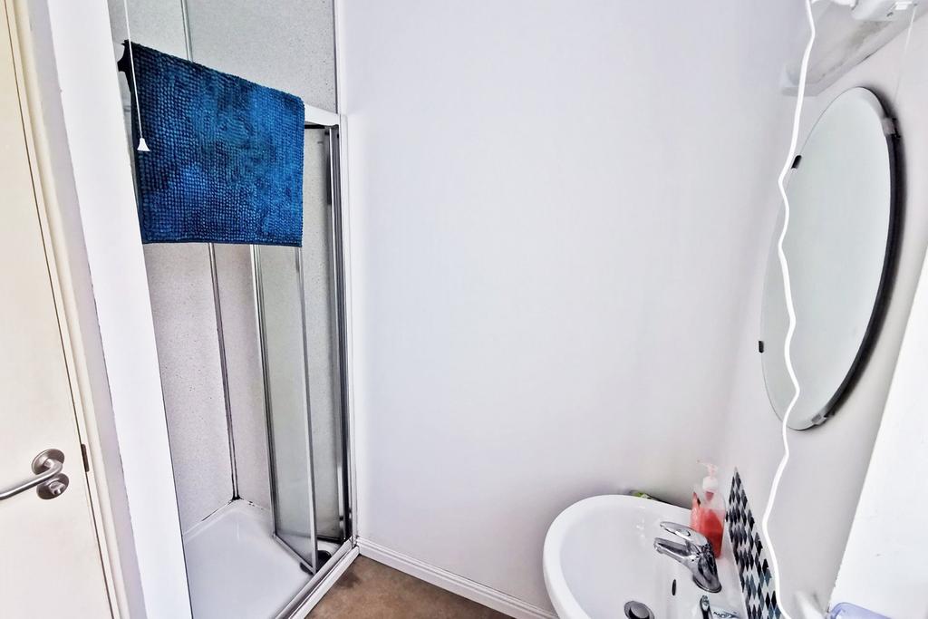 Bathroom3 2