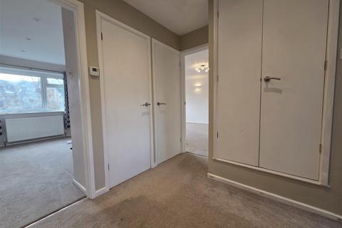 2 bedroom flat to rent, Chiltern Court, Station Road, New Barnet, EN5