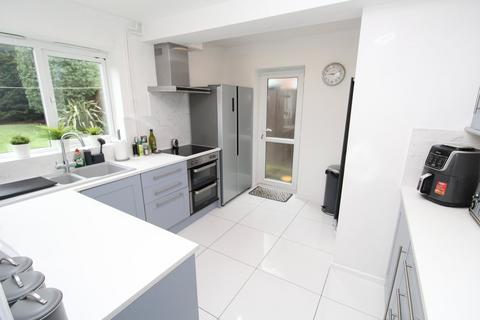 3 bedroom detached house for sale, Pinel Close, Leicester LE9