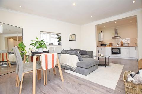 undefined, Tudor Road, Hampton