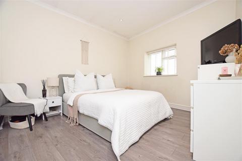 undefined, Tudor Road, Hampton