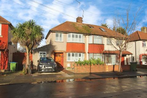 4 bedroom semi-detached house to rent, Bracondale Road, London