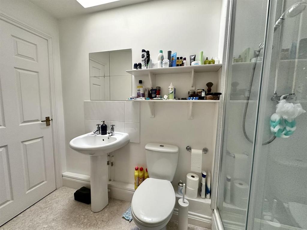 Shower Room.jpg