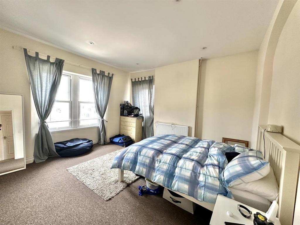 Bedroom.jpg