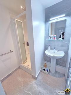 5 bedroom terraced house to rent, Avenue Road, Southampton, Hampshire, SO14