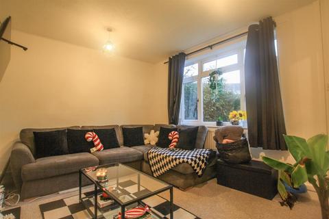 undefined, Cromes Place, Badersfield