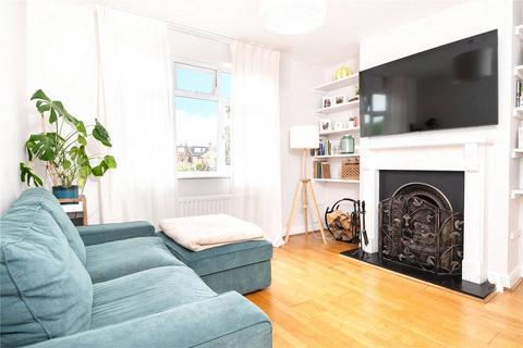2 bedroom apartment to rent, Second Cross Road, Twickenham