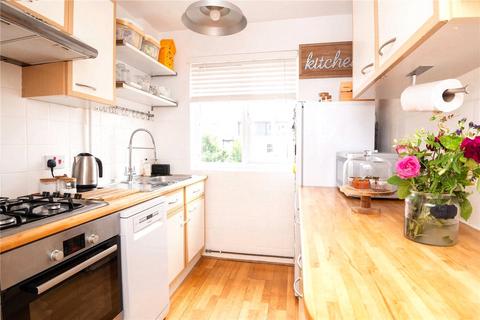 2 bedroom apartment to rent, Second Cross Road, Twickenham
