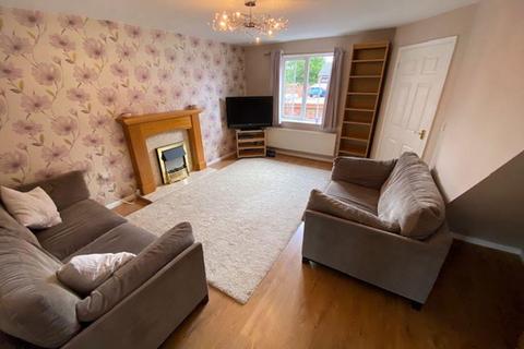 3 bedroom semi-detached house to rent, High Barns Close, Grange Park, Northampton NN4