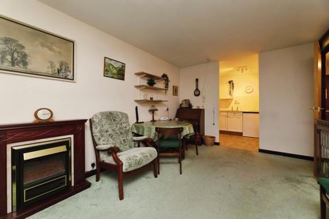 1 bedroom retirement property for sale, Nightingale Lane, London E11