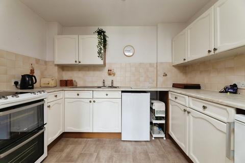 1 bedroom retirement property for sale, Nightingale Lane, London E11