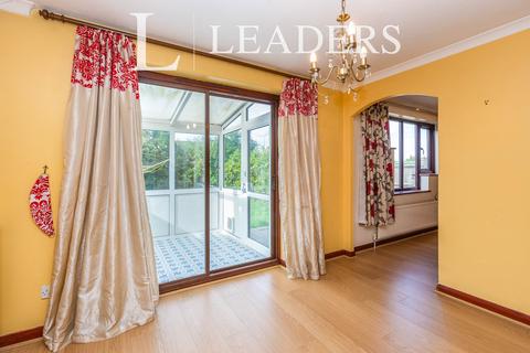 3 bedroom house to rent, Engaine Drive, Shenley Church End, Milton Keynes, MK5