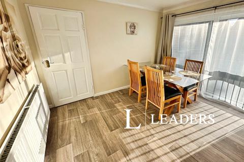 undefined, Rothesay Avenue, ST5