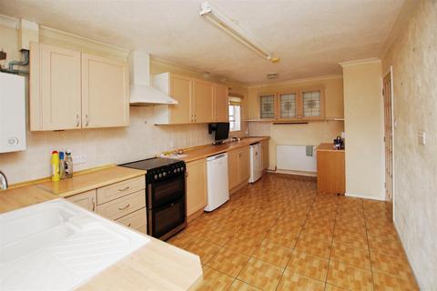 undefined, White Castle, Swindon SN5