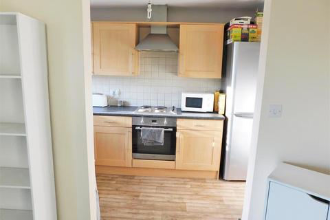 2 bedroom detached house to rent, High Street Lees Oldham