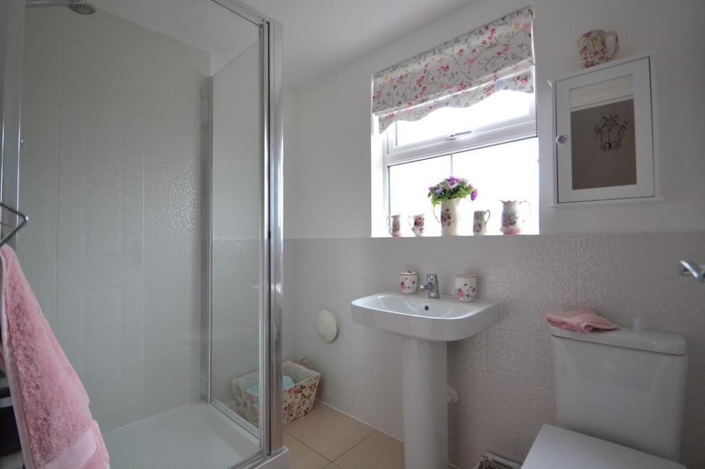 Shower Room.JPG