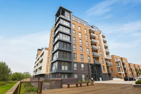 2 bedroom apartment for sale, Drake Way, Reading