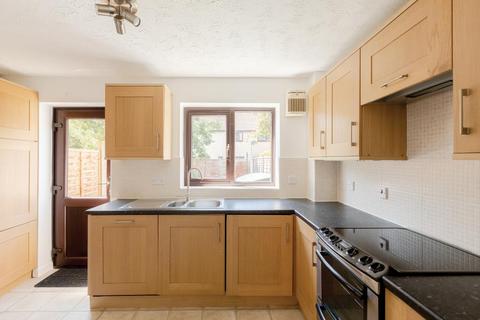 2 bedroom terraced house to rent, Meadow Way, Bristol BS32