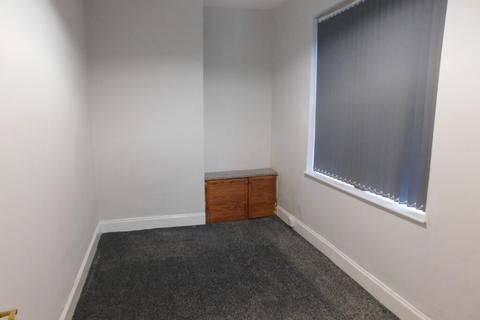 2 bedroom flat to rent, Ripon Street, Gateshead