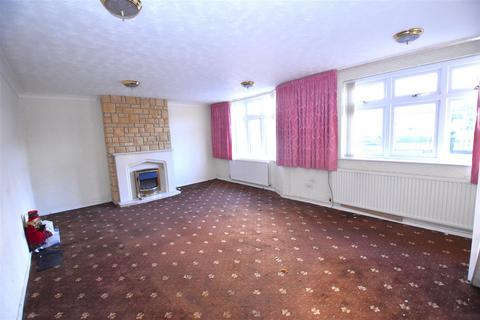undefined, Nutcombe Crescent, Rochford