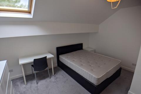 3 bedroom flat to rent, Parsonage Road, Manchester M20