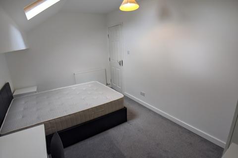 3 bedroom flat to rent, Parsonage Road, Manchester M20