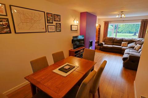 undefined, Shottery Close, Coventry CV5